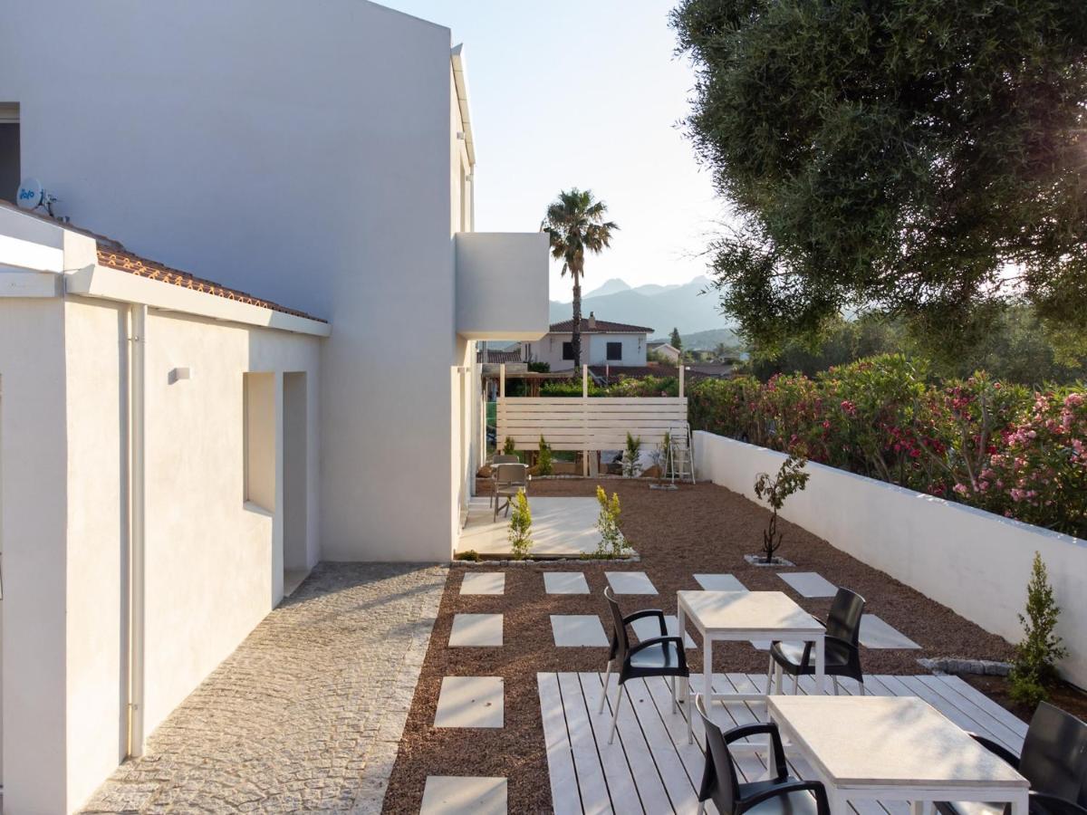 Villa Est San Teodoro  Luaran gambar