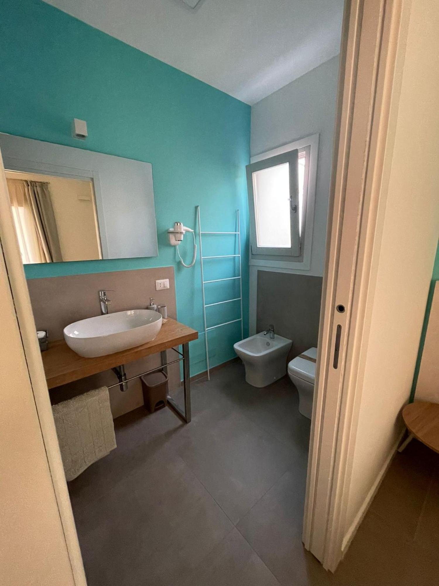 Villa Est San Teodoro  Luaran gambar